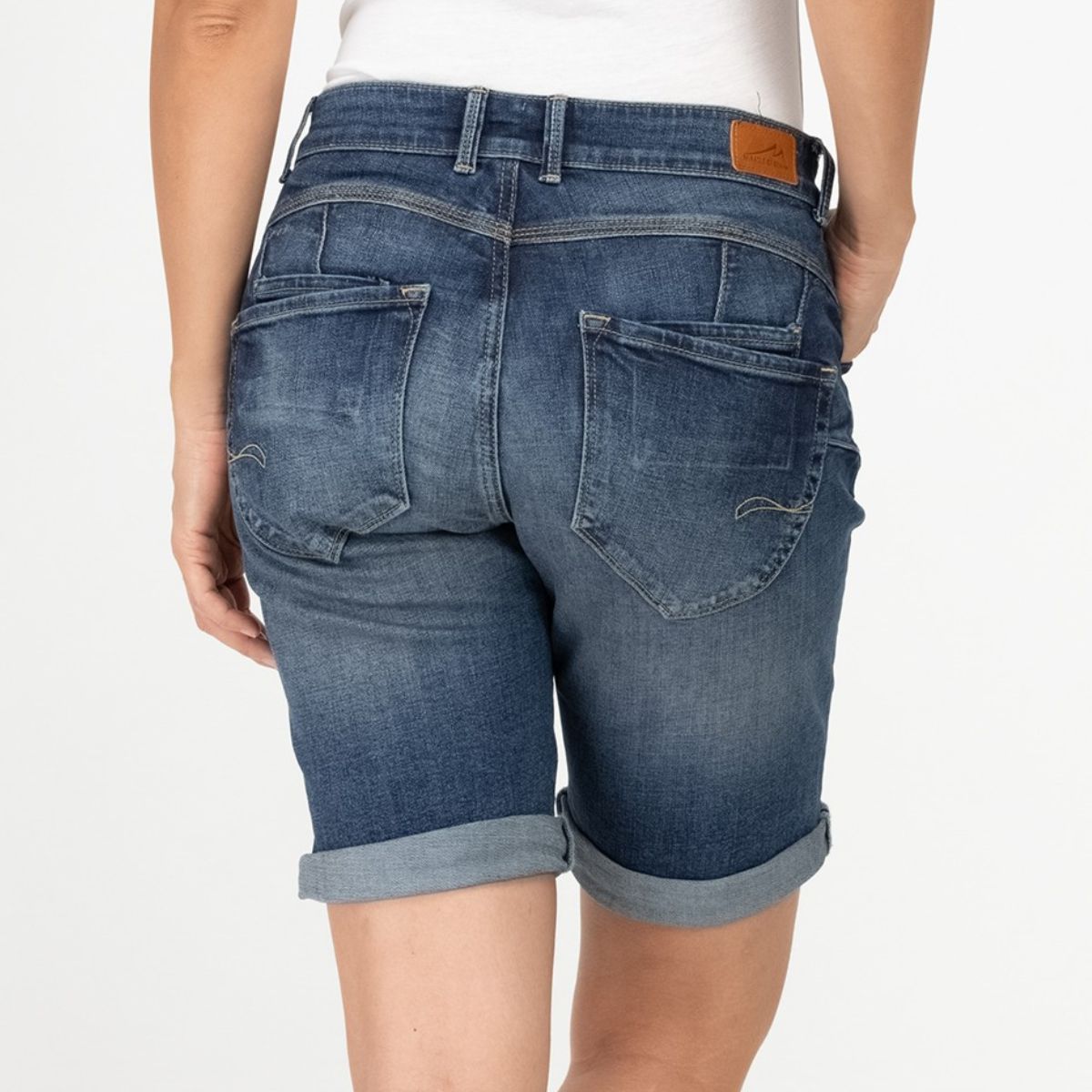 Damen Bermuda Short PAM von MOD, Miracle of Denim Form SP20-2032 in Atlas Blue von hinten