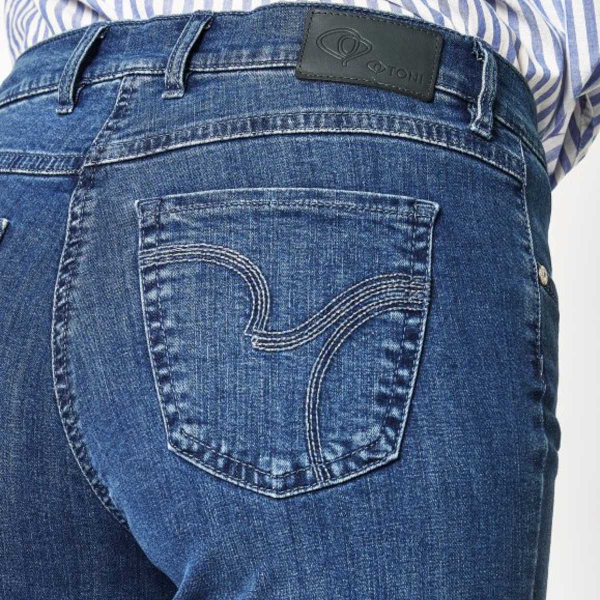 Damen Jeans Perfect Shape von Toni in Mittel blau Detail Po