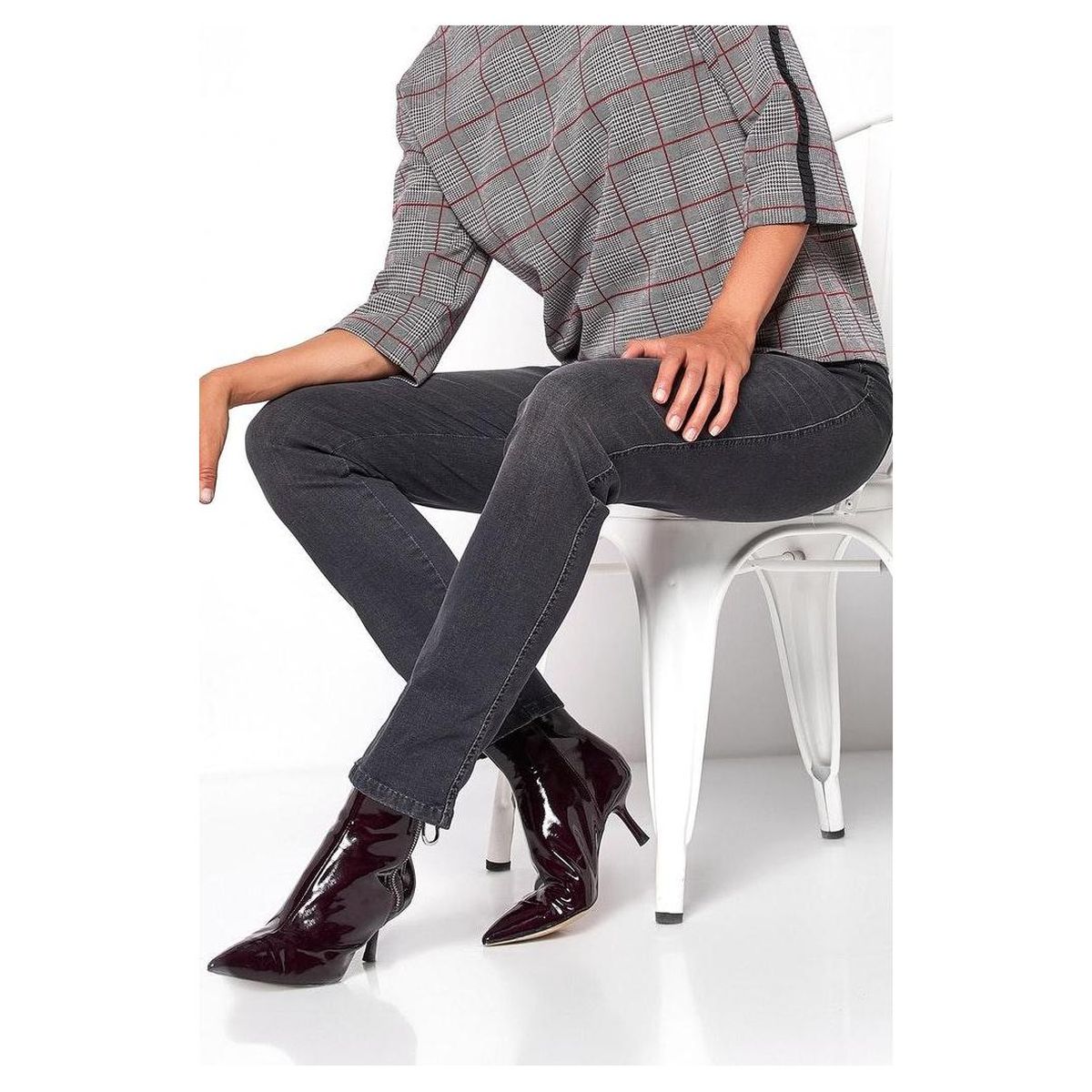 Damen Jeans be loved von TONI in dunkelgrau front sitz