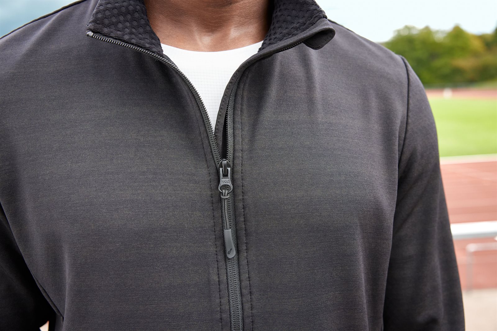 Jacke Herren – Men's Sports Structured Fleece Jacket GRS, Detailansicht