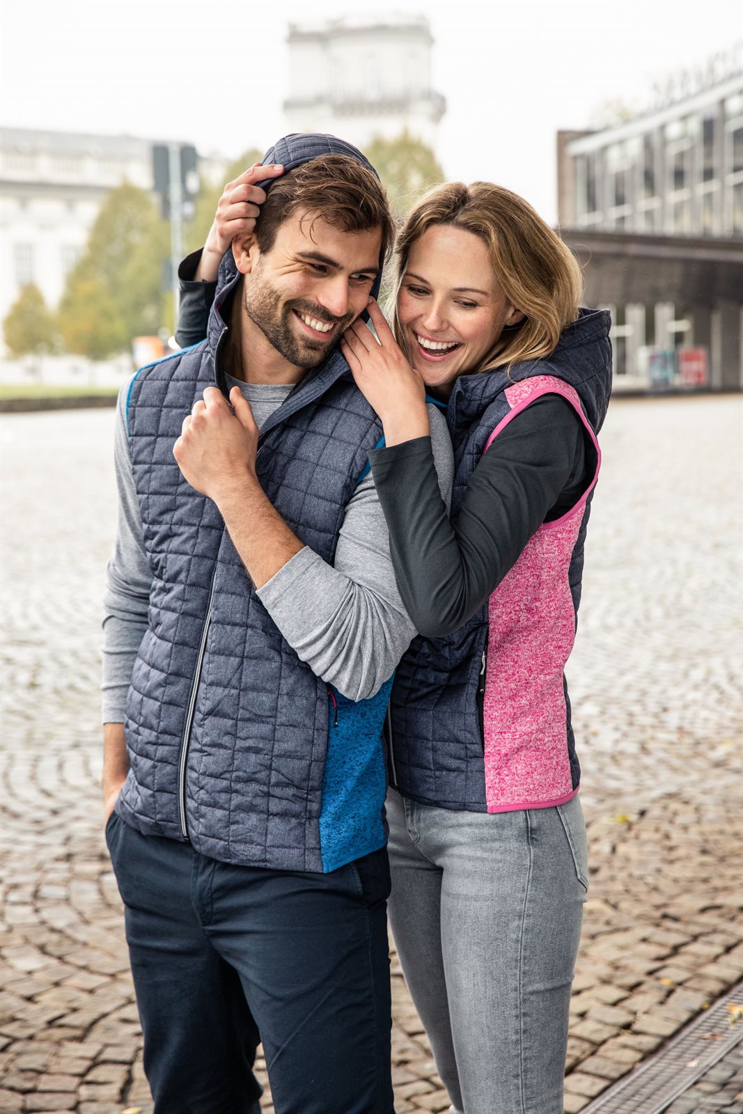 Weste Damen – Ladies' Knitted Hybrid Vest, Detailansicht