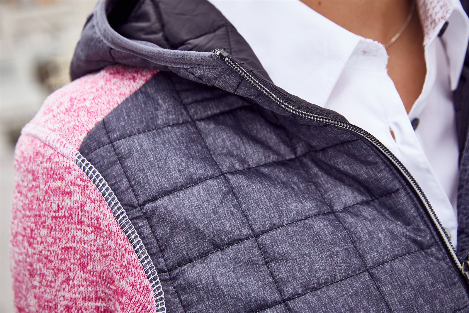 Jacke Damen – Ladies' Knitted Hybrid Jacket, Detailansicht