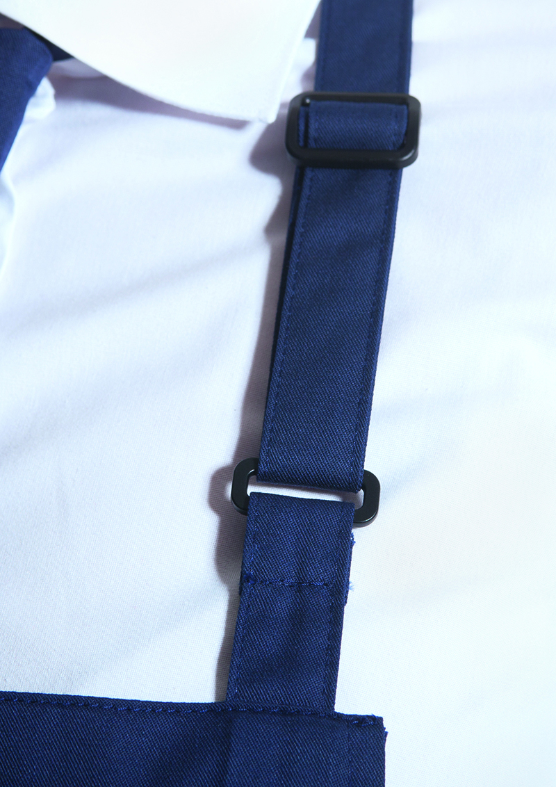 Latzschürze Unisex Marine – Latzschürze Basic mit Schnalle und Tasche, Detailansicht
