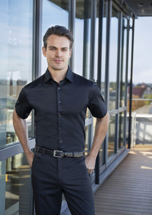 Hemd Herren – Kurzarm Herrenhemd Active-Stretch in Slim-Fit