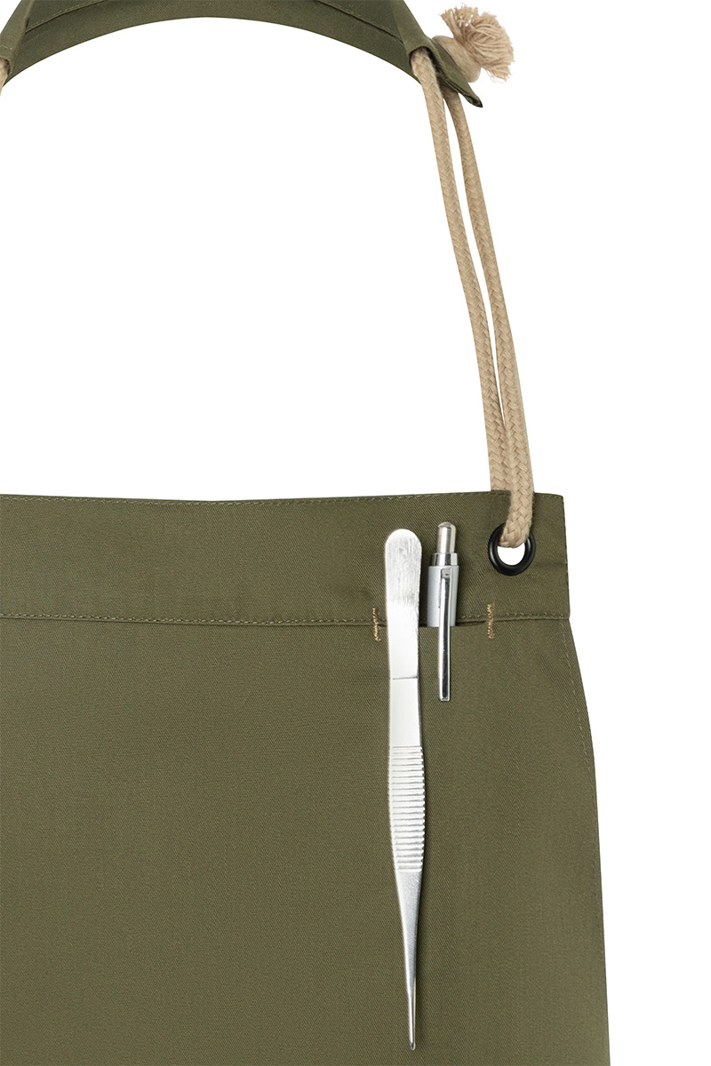 Latzschürze Unisex Moosgrün – Latzschürze New-Nature, Detailansicht