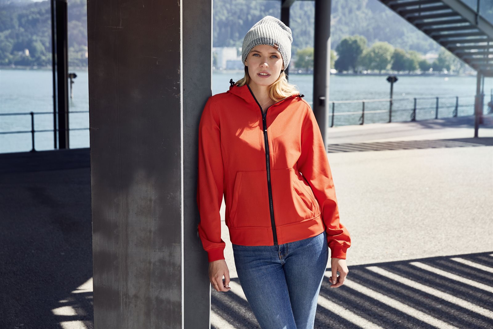Jacke Damen – Ladies' Hooded Softshell Jacket, Detailansicht